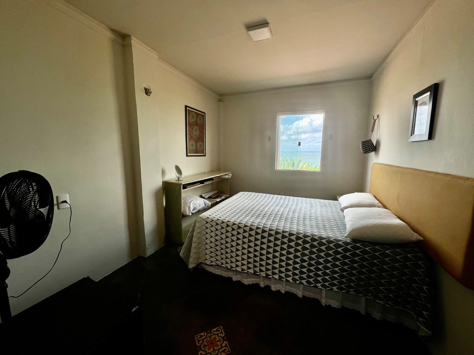 Quarto com vista para o mar, Casa do Sereio